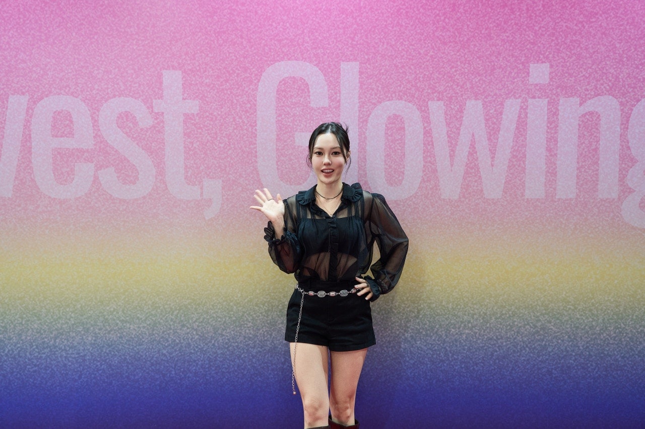 배우 백시연, 서울콘 K-뷰티 부스트서 포즈 604-Image